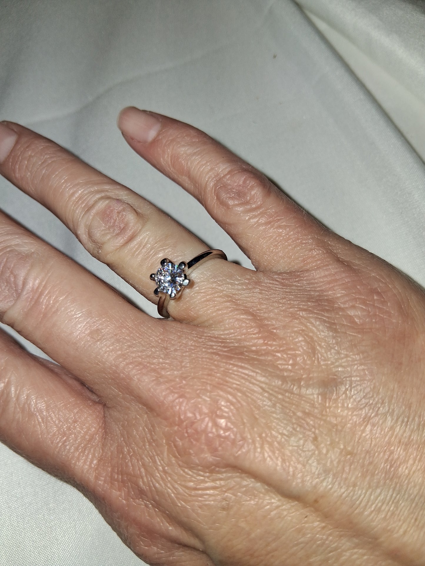Silver plated ring size 6