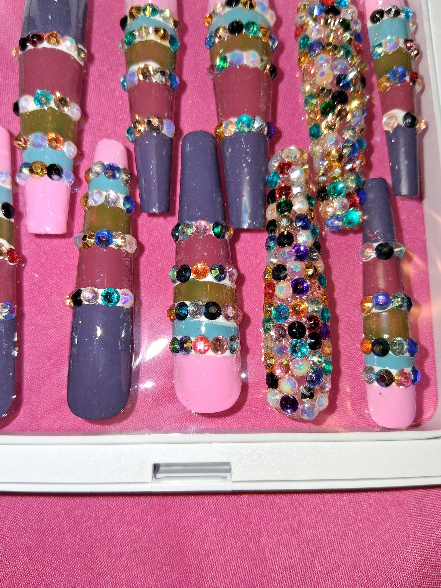 COCOMONEY NAILS CUSTOM 1 OF 1 GLUE ON PRESS ON COMES WITH FREE GIFTS #p57