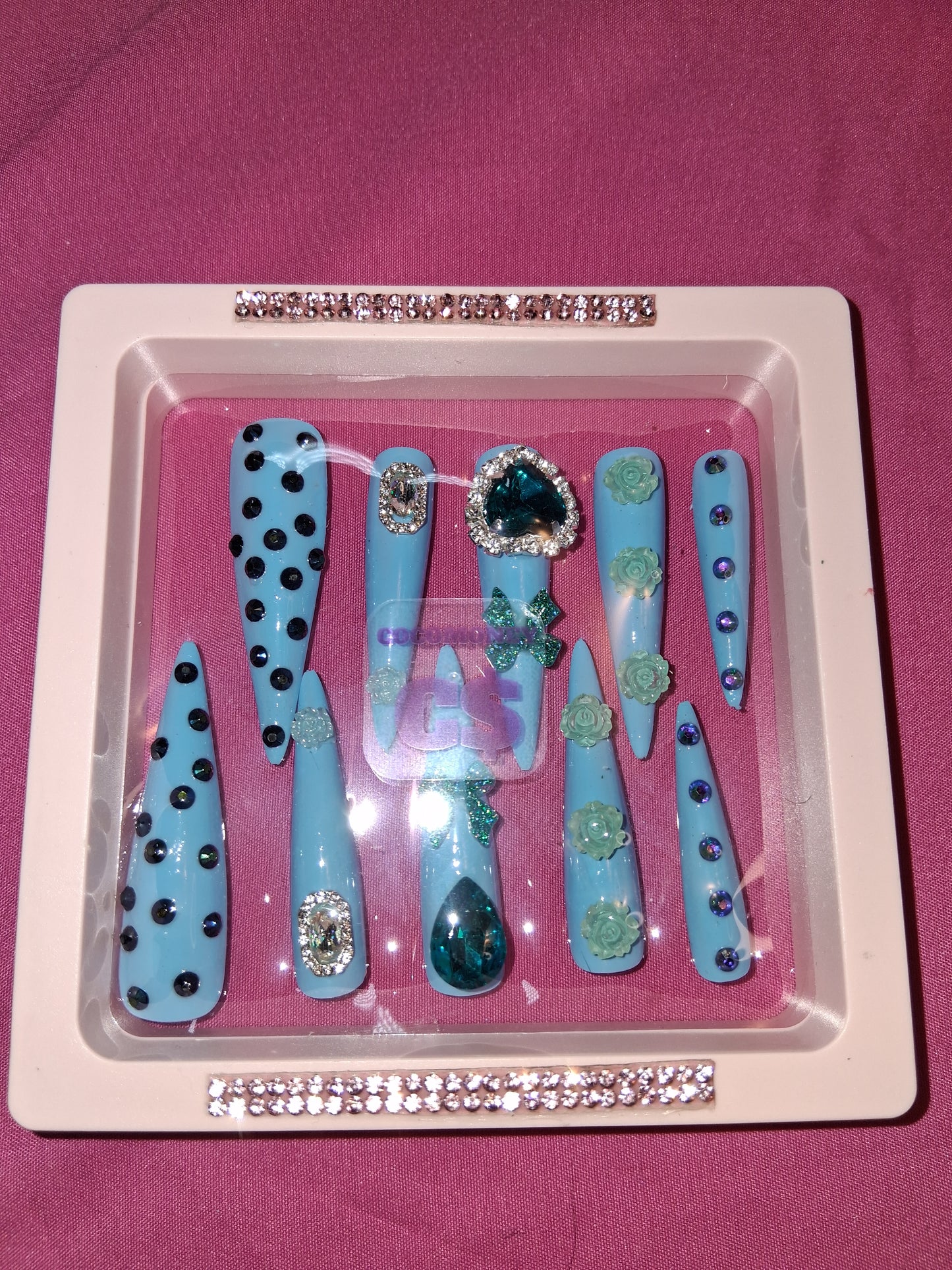 COCOMONEY NAILS CUSTOM 1 OF 1 GLUE ON PRESS ON COMES WITH FREE GIFTS #o26