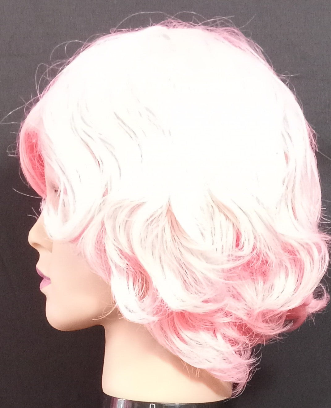 COCOMONEY WIG PINK SHORT WAVY BOB SYNTHETIC