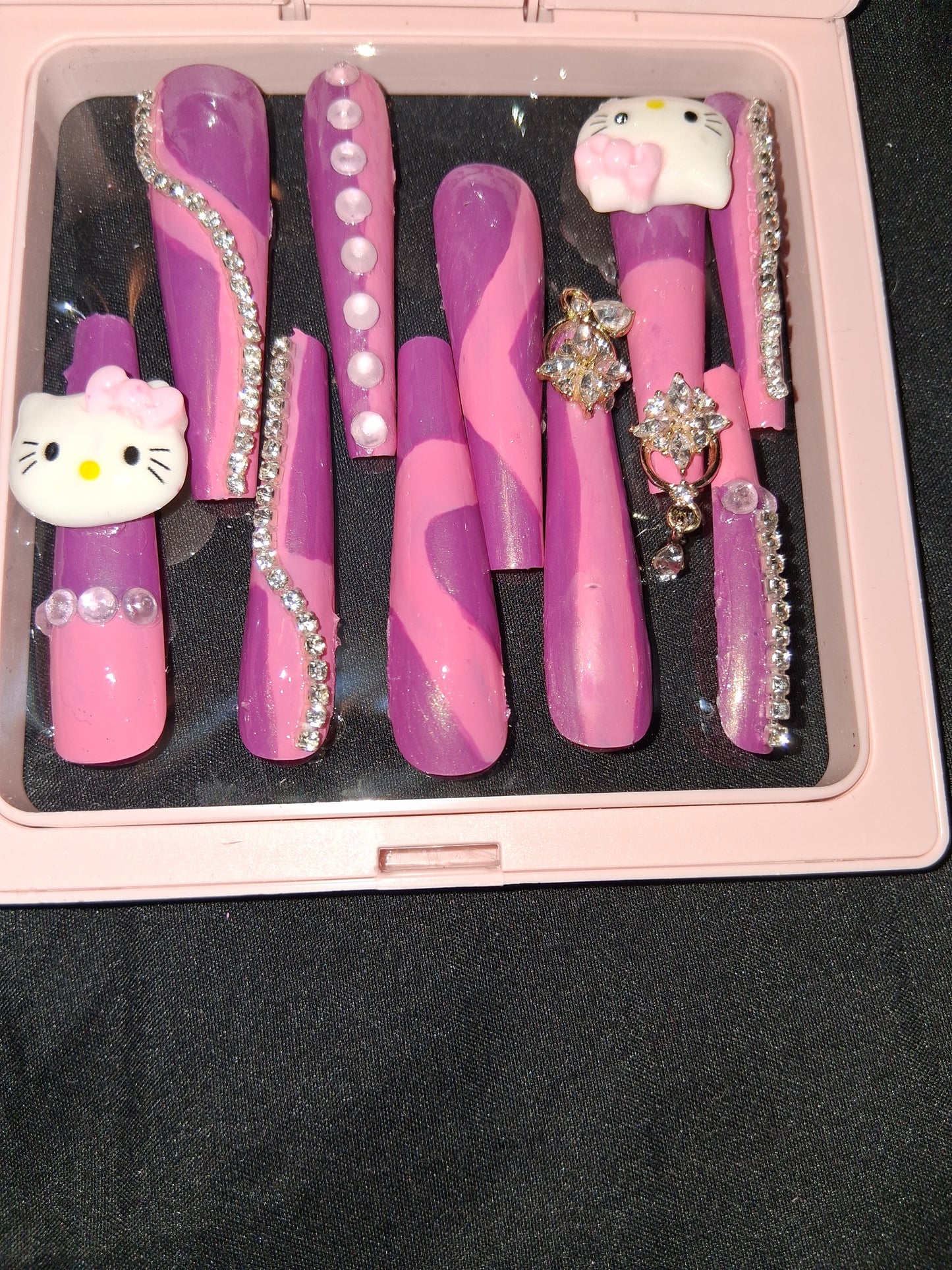COCOMONEY NAILS CUSTOM 1 OF 1 GLUE ON PRESS ON COMES WITH FREE GIFTS #p43