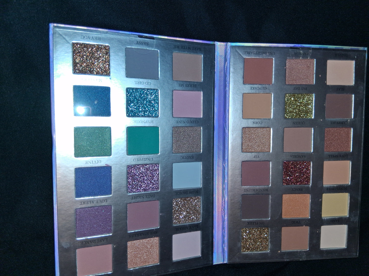 Eyeshadow pallet