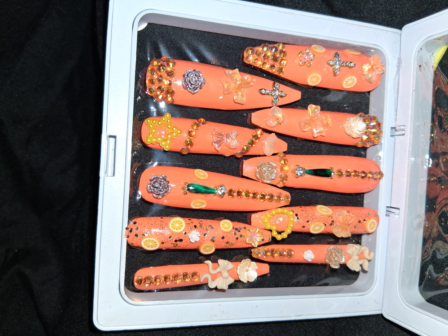 COCOMONEY NAILS CUSTOM 1 OF 1 GLUE ON PRESS ON COMES WITH FREE GIFTS #o60