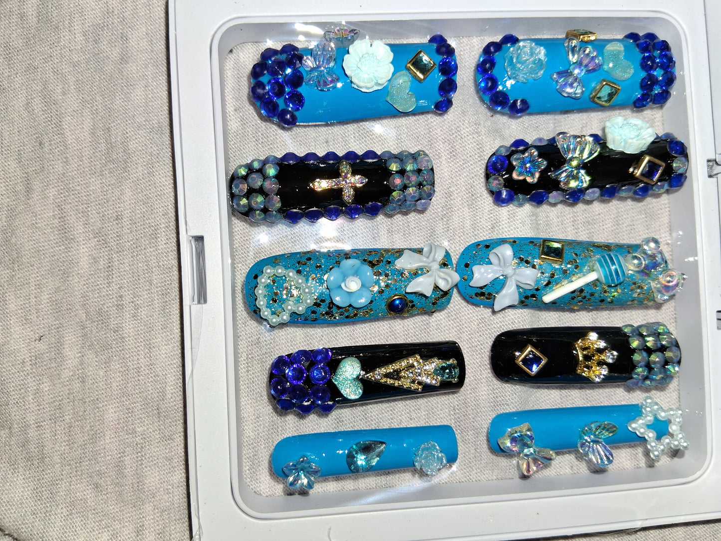 COCOMONEY NAILS CUSTOM 1 OF 1 GLUE ON PRESS ON COMES WITH FREE GIFTS #p13