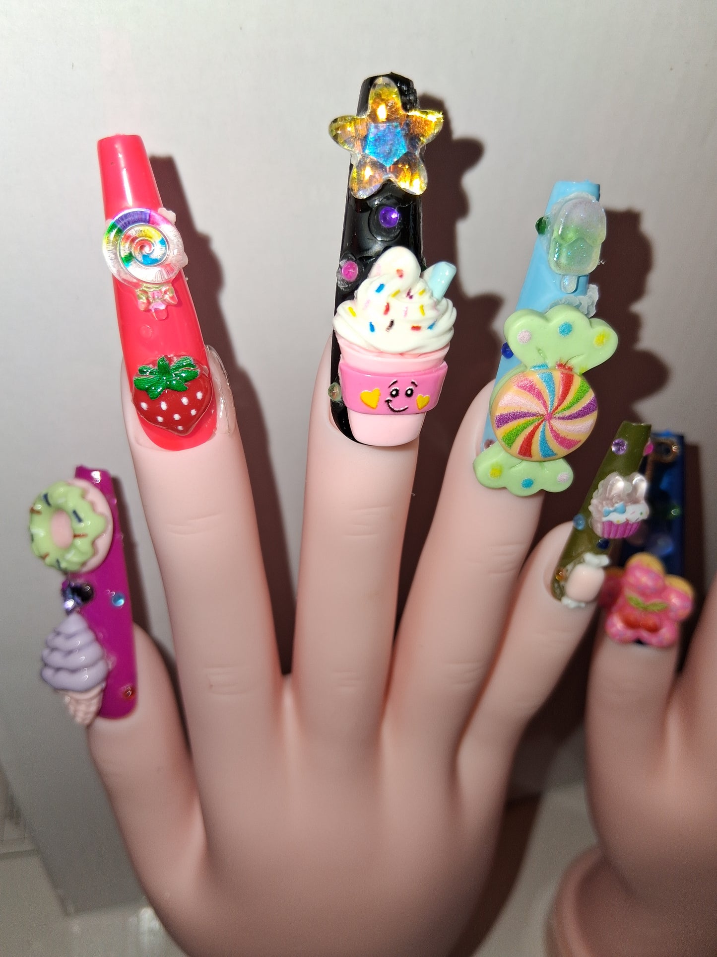 COCOMONEY NAILS CUSTOM 1 OF 1 GLUE ON PRESS ON COMES WITH FREE GIFTS #o95