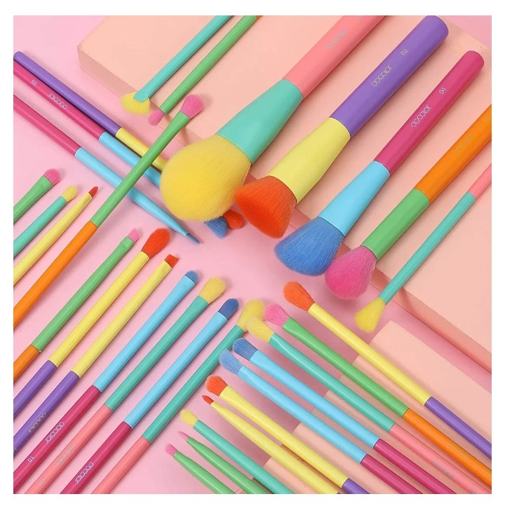 Colorful 15Piece Makeup Makeup Brush Set + 16Pcs Colorful Eyeshadow Brush Set Premium Kabuki Foundation Blending Face Powder Synthetic Makeup Brushes Set