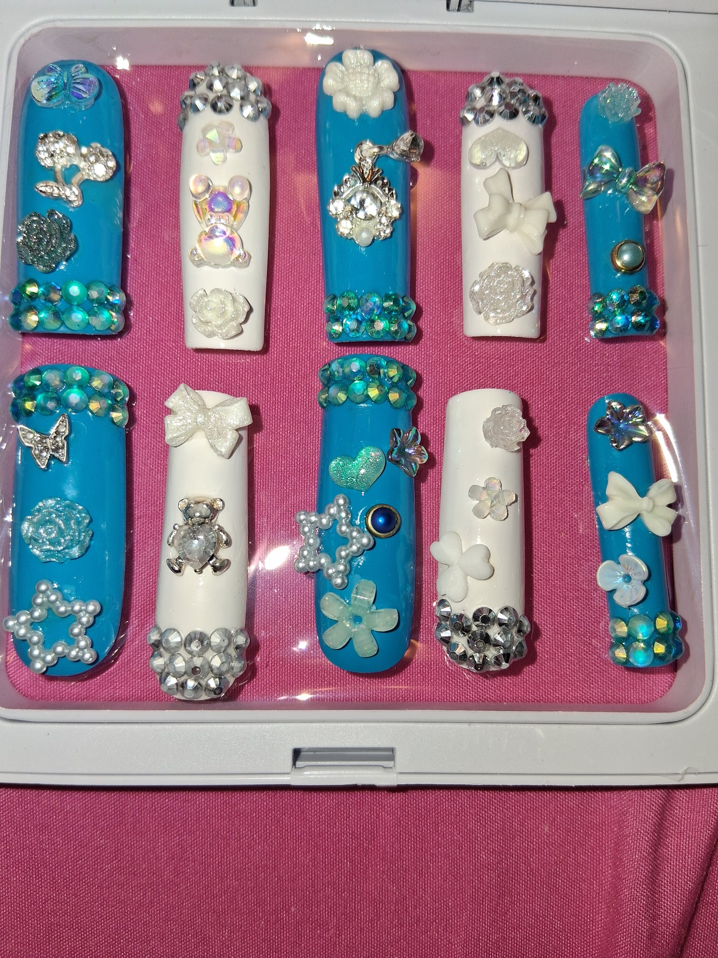 COCOMONEY NAILS CUSTOM 1 OF 1 GLUE ON PRESS ON COMES WITH FREE GIFTS #o1