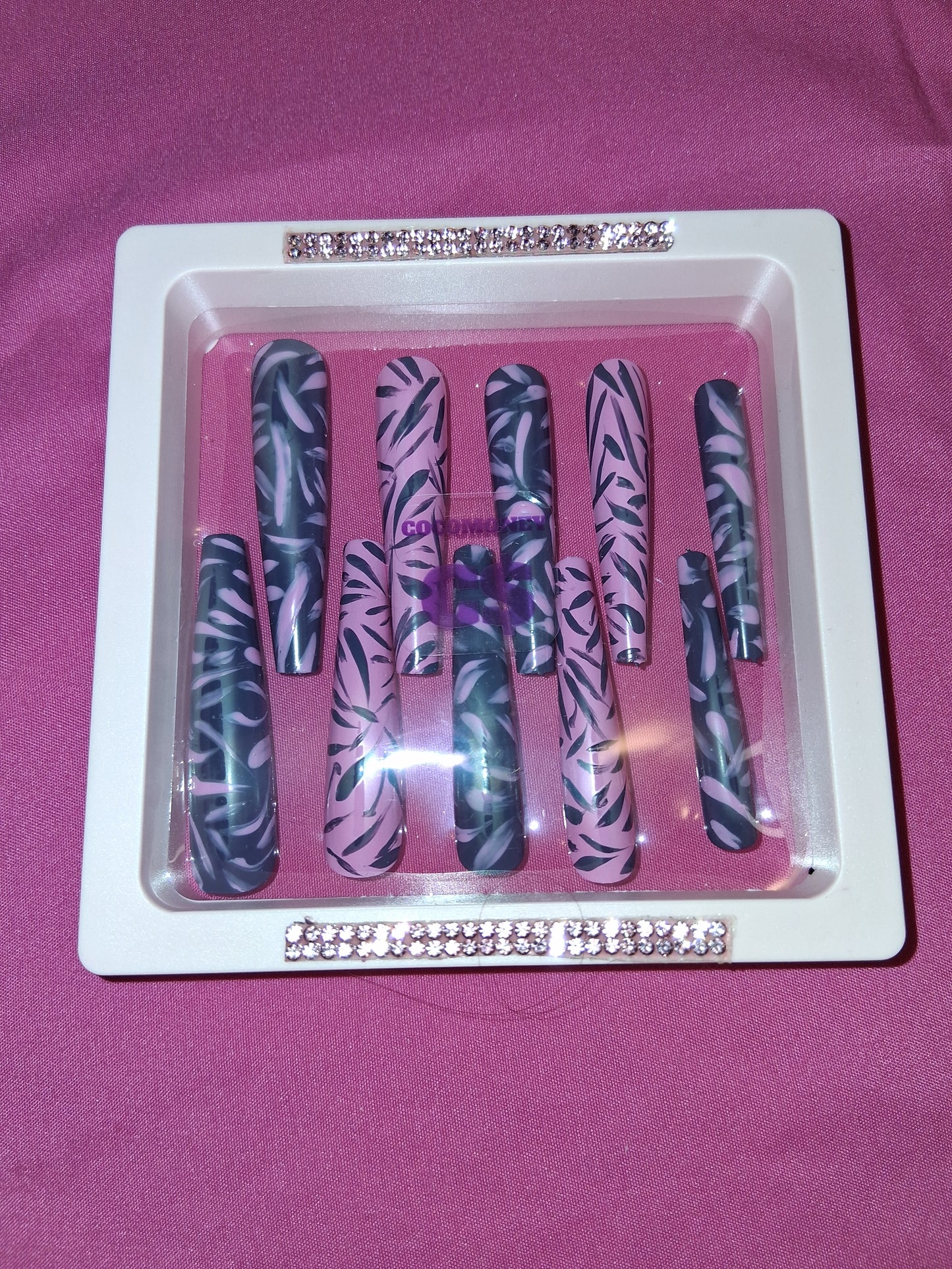 COCOMONEY NAILS CUSTOM 1 OF 1 GLUE ON PRESS ON COMES WITH FREE GIFTS #o6