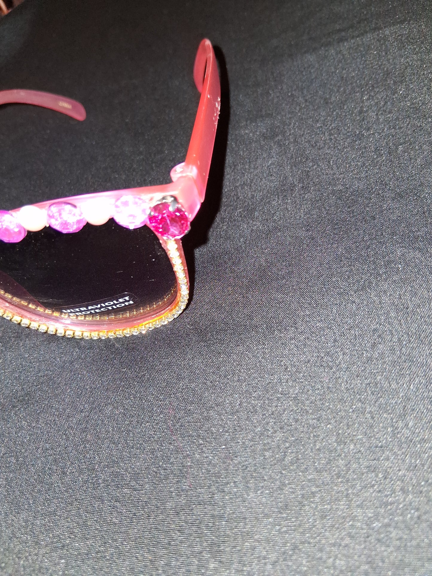 COCOMONEY GLASSES 1 OF A KIND CUSTOM SUN GLASSES PLASTIC πΆ comes with free gifts π