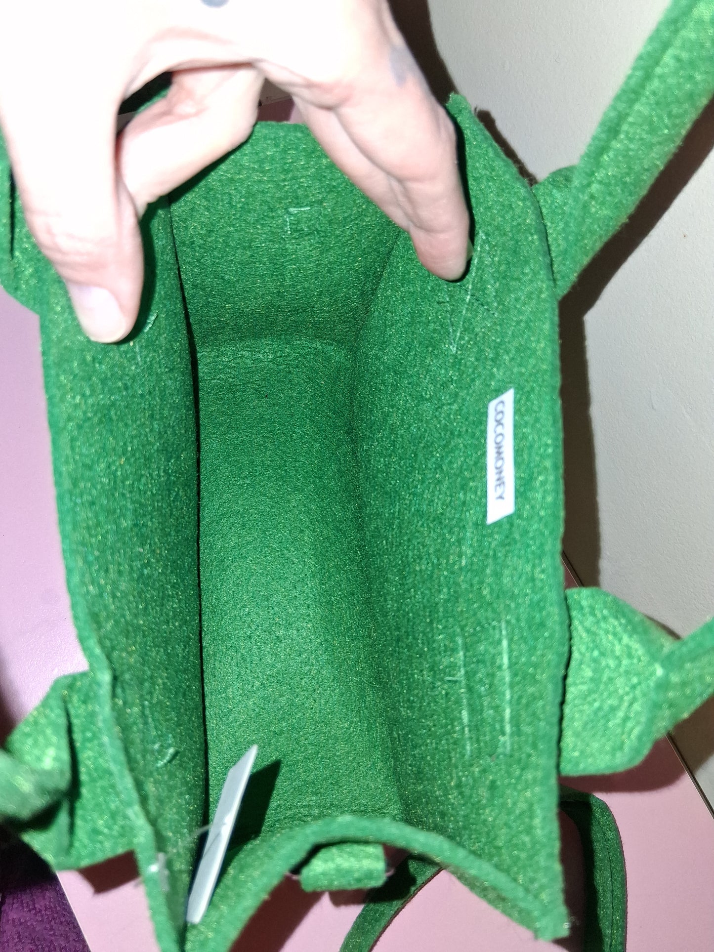 COCOMONEY MINI HANDBAG GREEN WOTH WALLET AND STRAP 8IN BY 6IN BY 3IN