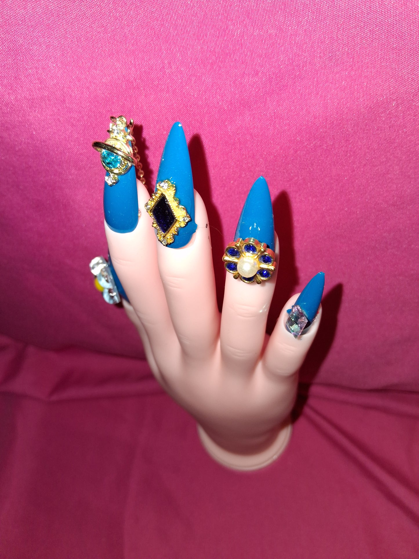 COCOMONEY NAILS CUSTOM 1 OF 1 GLUE ON PRESS ON COMES WITH FREE GIFTS #o22