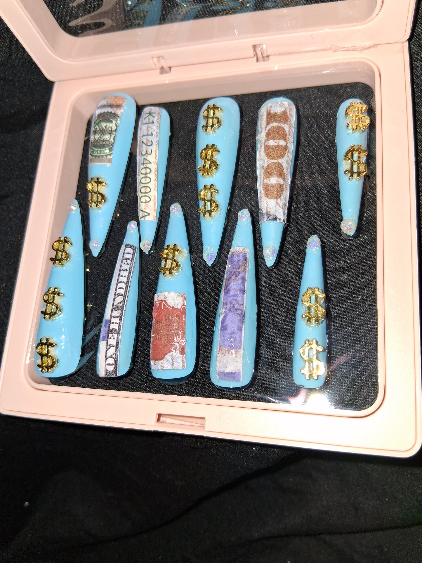 COCOMONEY NAILS CUSTOM 1 OF 1 GLUE ON PRESS ON COMES WITH FREE GIFTS #o63