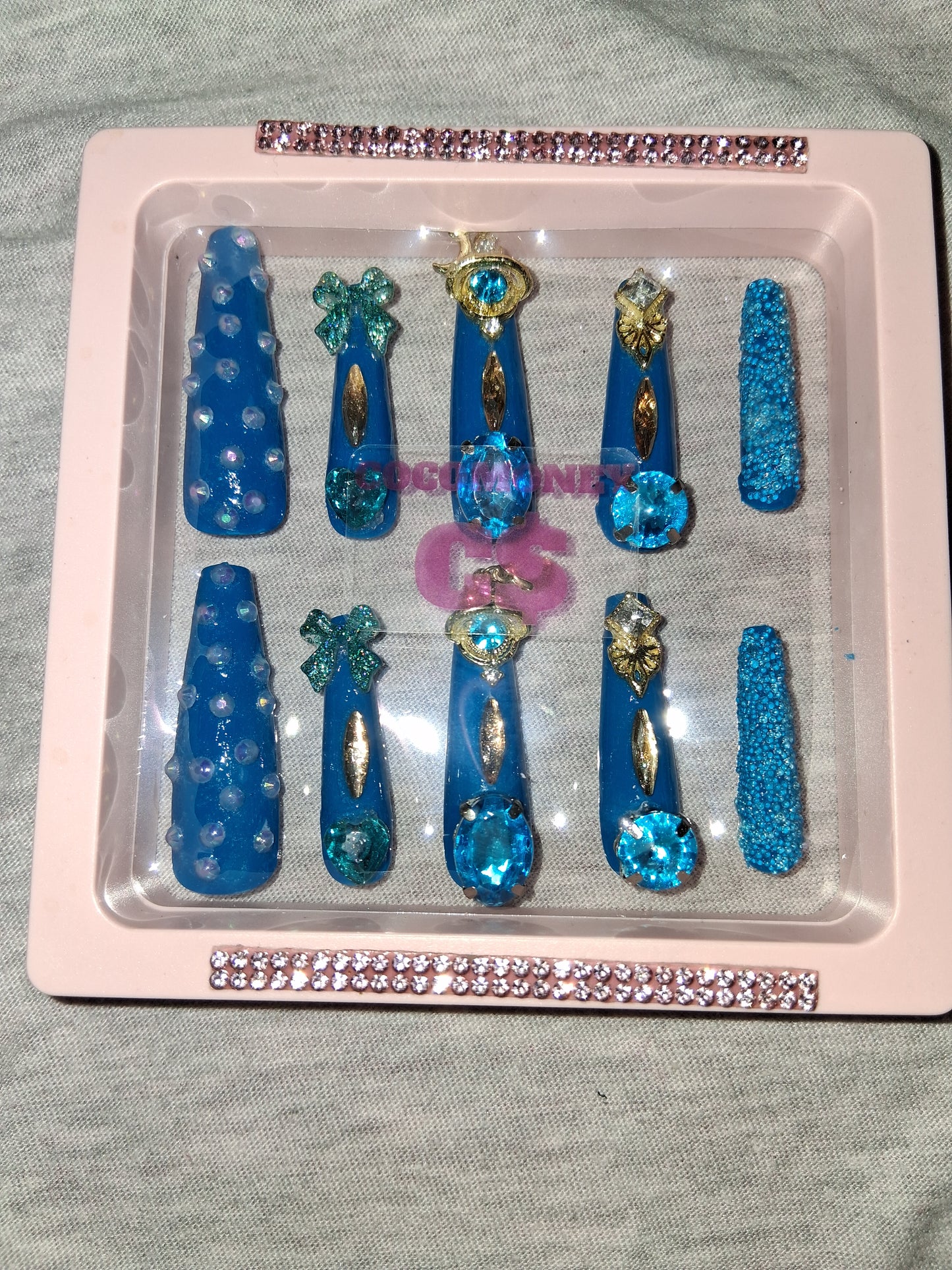 COCOMONEY NAILS CUSTOM 1 OF 1 GLUE ON PRESS ON COMES WITH FREE GIFTS #p63