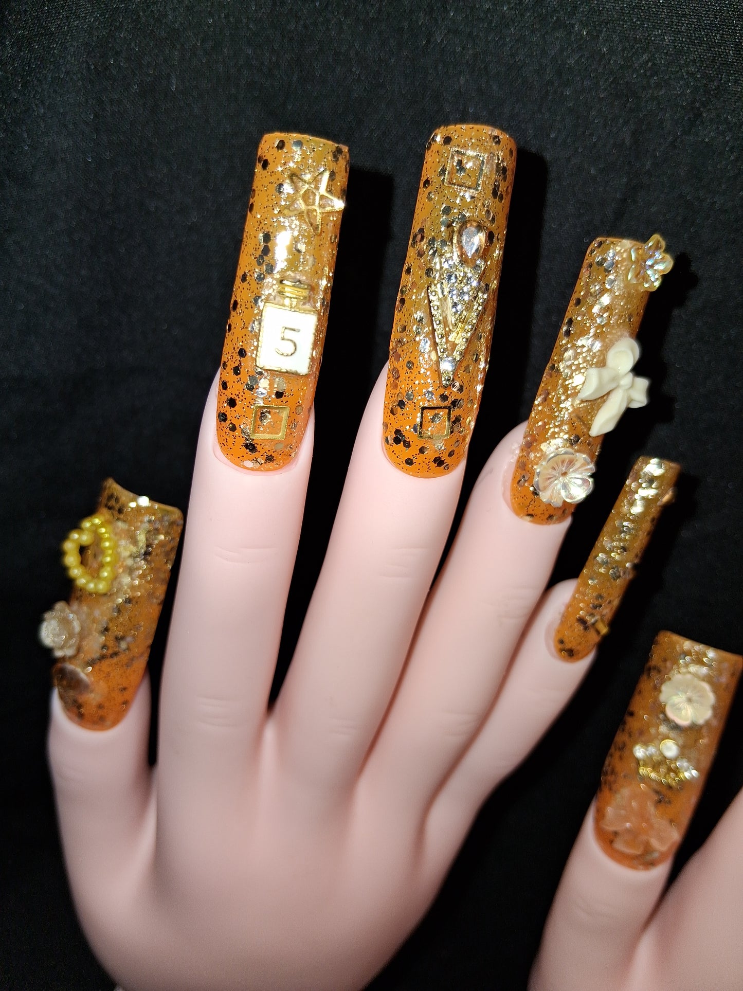 COCOMONEY NAILS CUSTOM 1 OF 1 GLUE ON PRESS ON COMES WITH FREE GIFTS #o84