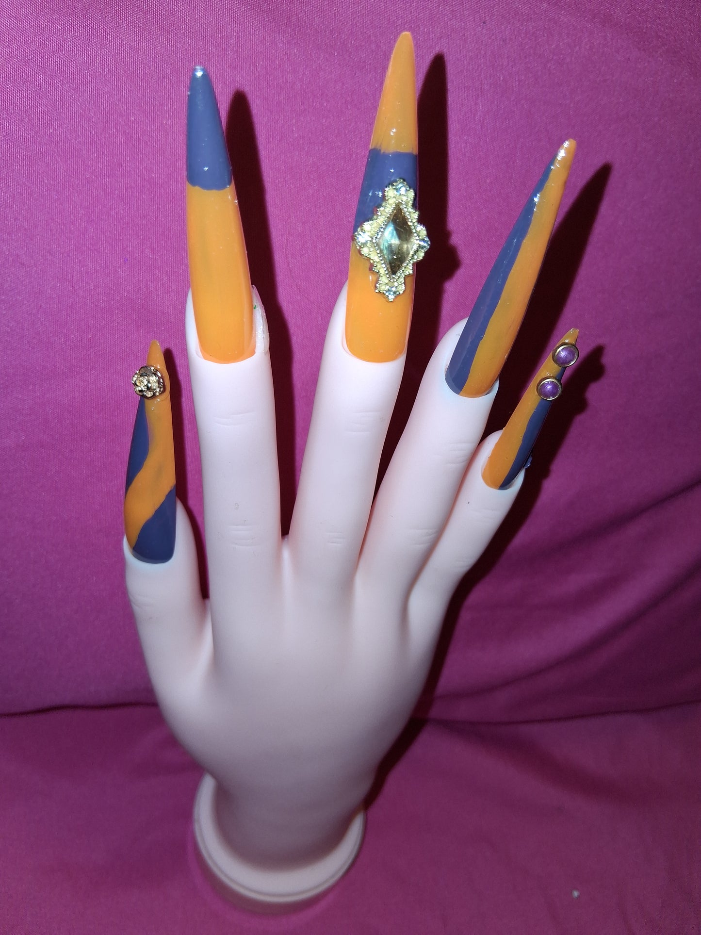 COCOMONEY NAILS CUSTOM 1 OF 1 GLUE ON PRESS ON COMES WITH FREE GIFTS #o71