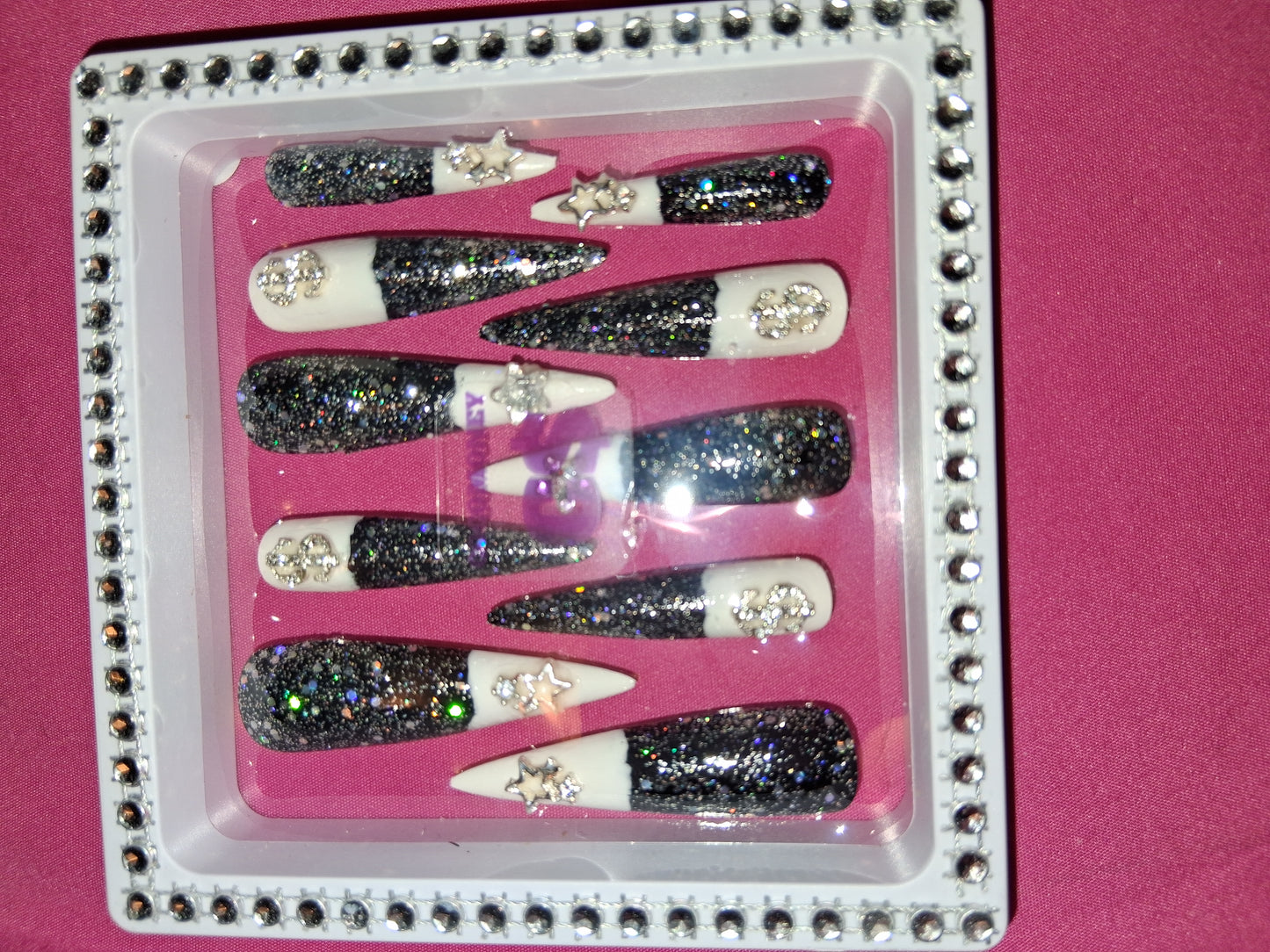 COCOMONEY NAILS CUSTOM 1 OF 1 GLUE ON PRESS ON COMES WITH FREE GIFTS #p40