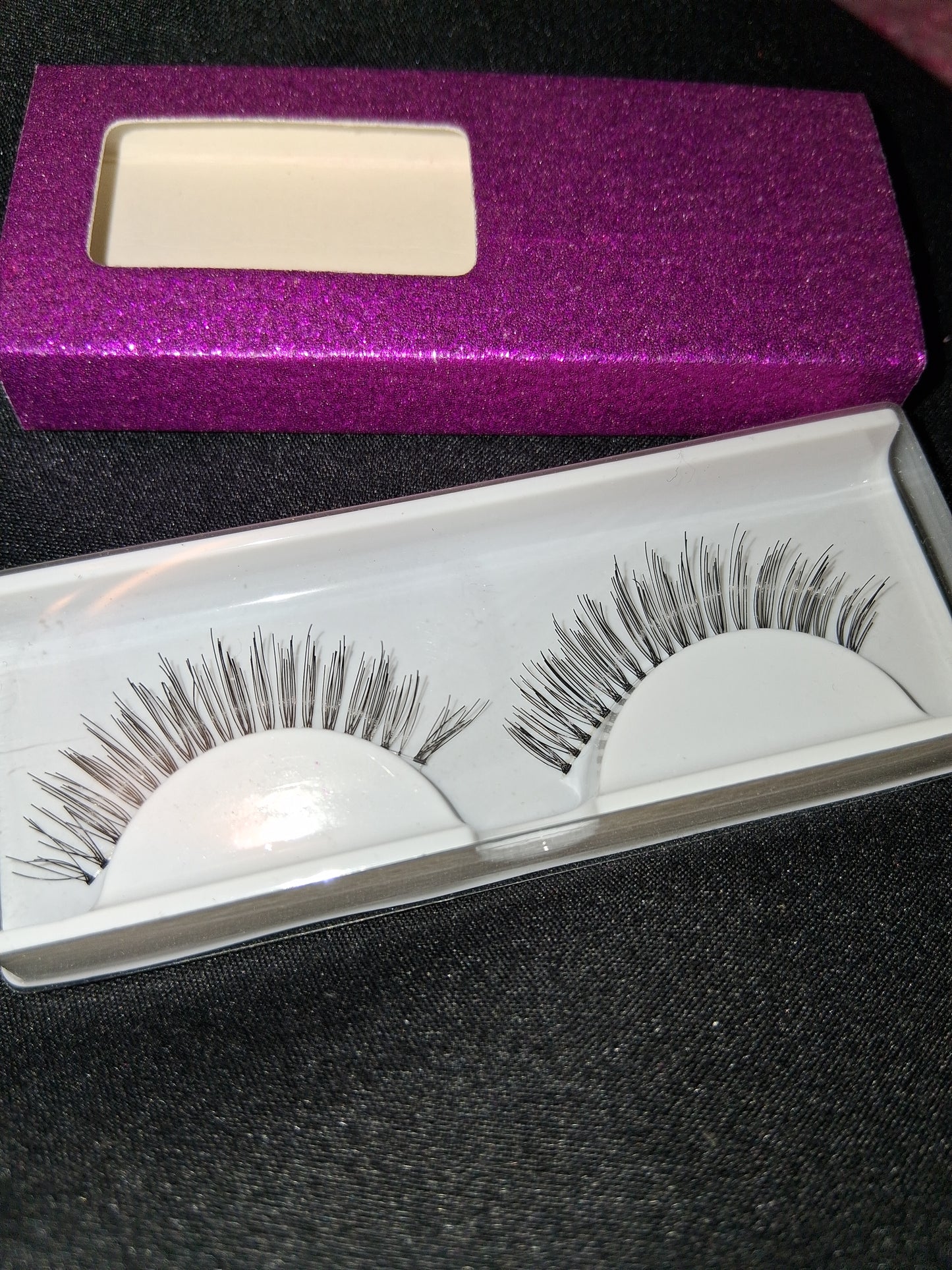 COCOMONEY LASHES RANDOM SIZE 1 set