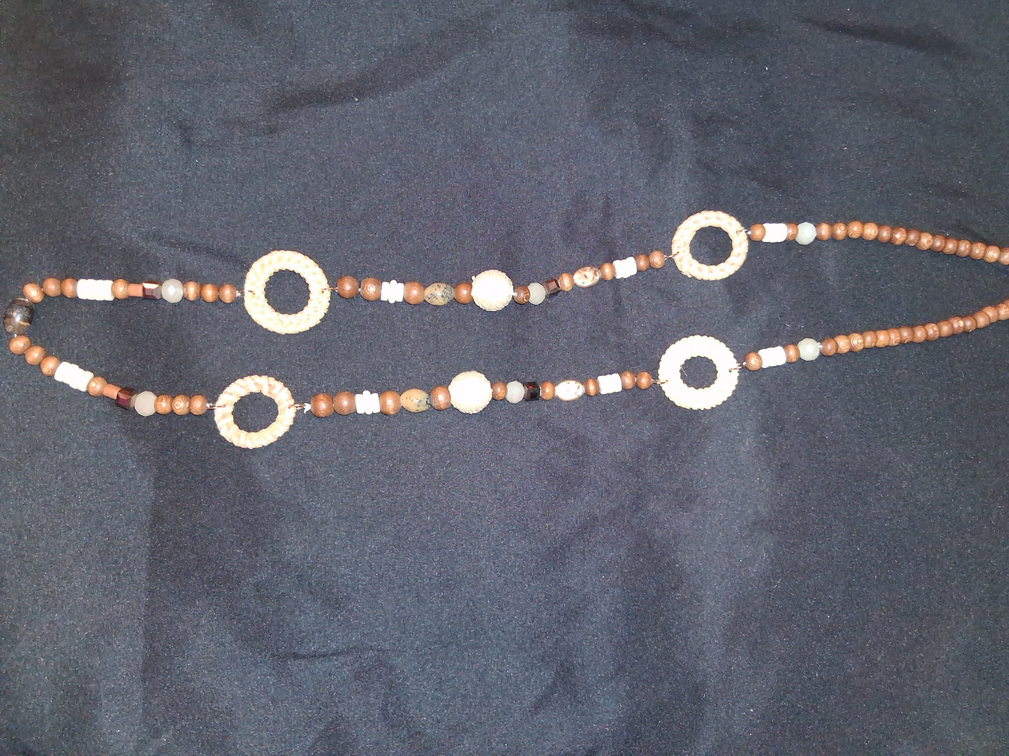 COCOMONEY NECKLACE wood 34in