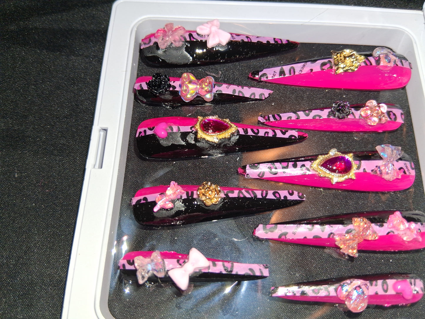 COCOMONEY NAILS CUSTOM 1 OF 1 GLUE ON PRESS ON COMES WITH FREE GIFTS #p58