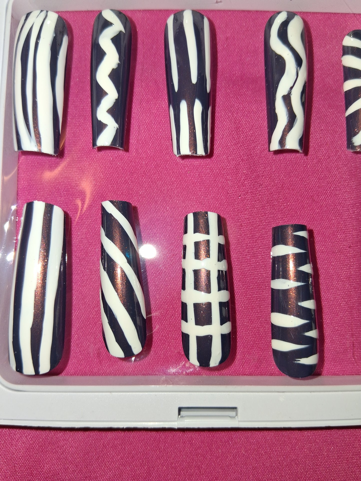COCOMONEY NAILS CUSTOM 1 OF 1 GLUE ON PRESS ON COMES WITH FREE GIFTS #p41