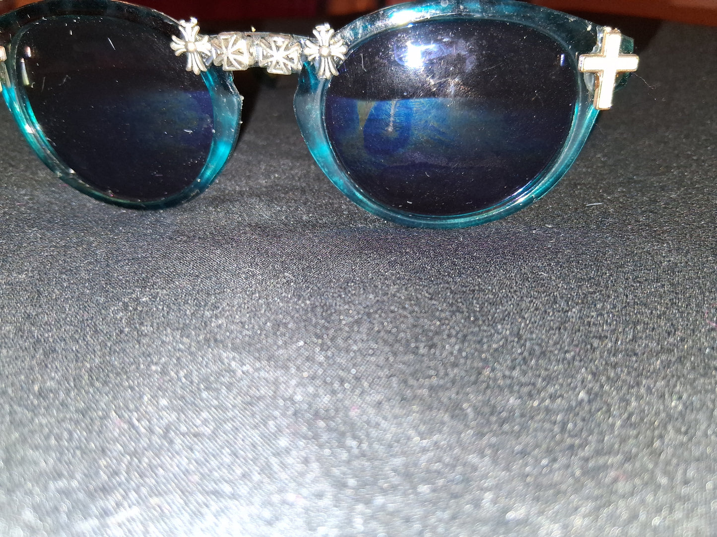 COCOMONEY GLASSES 1 OF A KIND CUSTOM SUN GLASSES PLASTIC πΆ comes with free gifts π