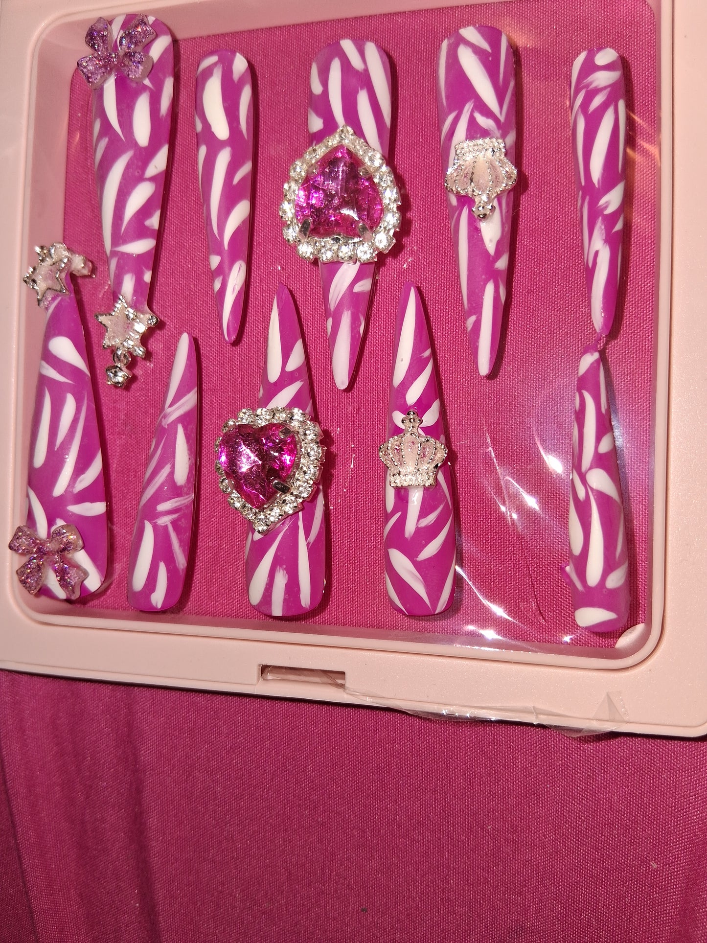 COCOMONEY NAILS CUSTOM 1 OF 1 GLUE ON PRESS ON COMES WITH FREE GIFTS #o45