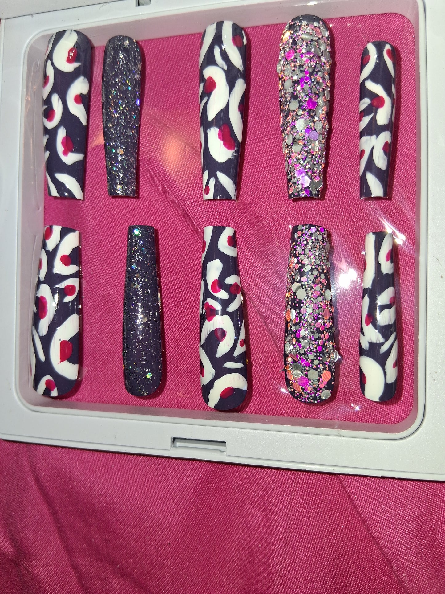 COCOMONEY NAILS CUSTOM 1 OF 1 GLUE ON PRESS ON COMES WITH FREE GIFTS #p47