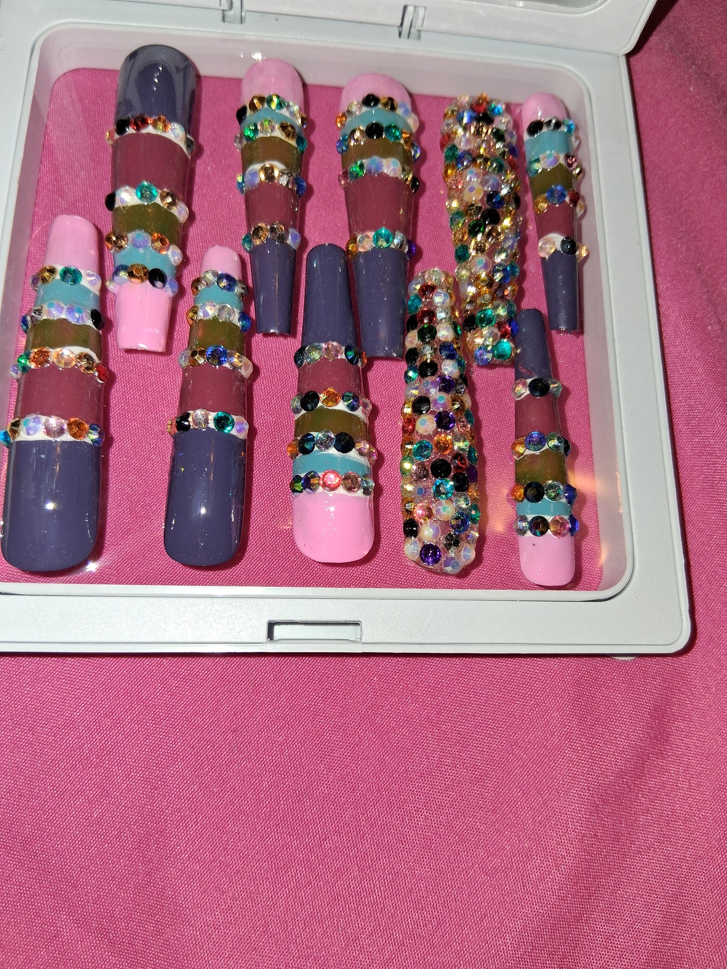 COCOMONEY NAILS CUSTOM 1 OF 1 GLUE ON PRESS ON COMES WITH FREE GIFTS #p57