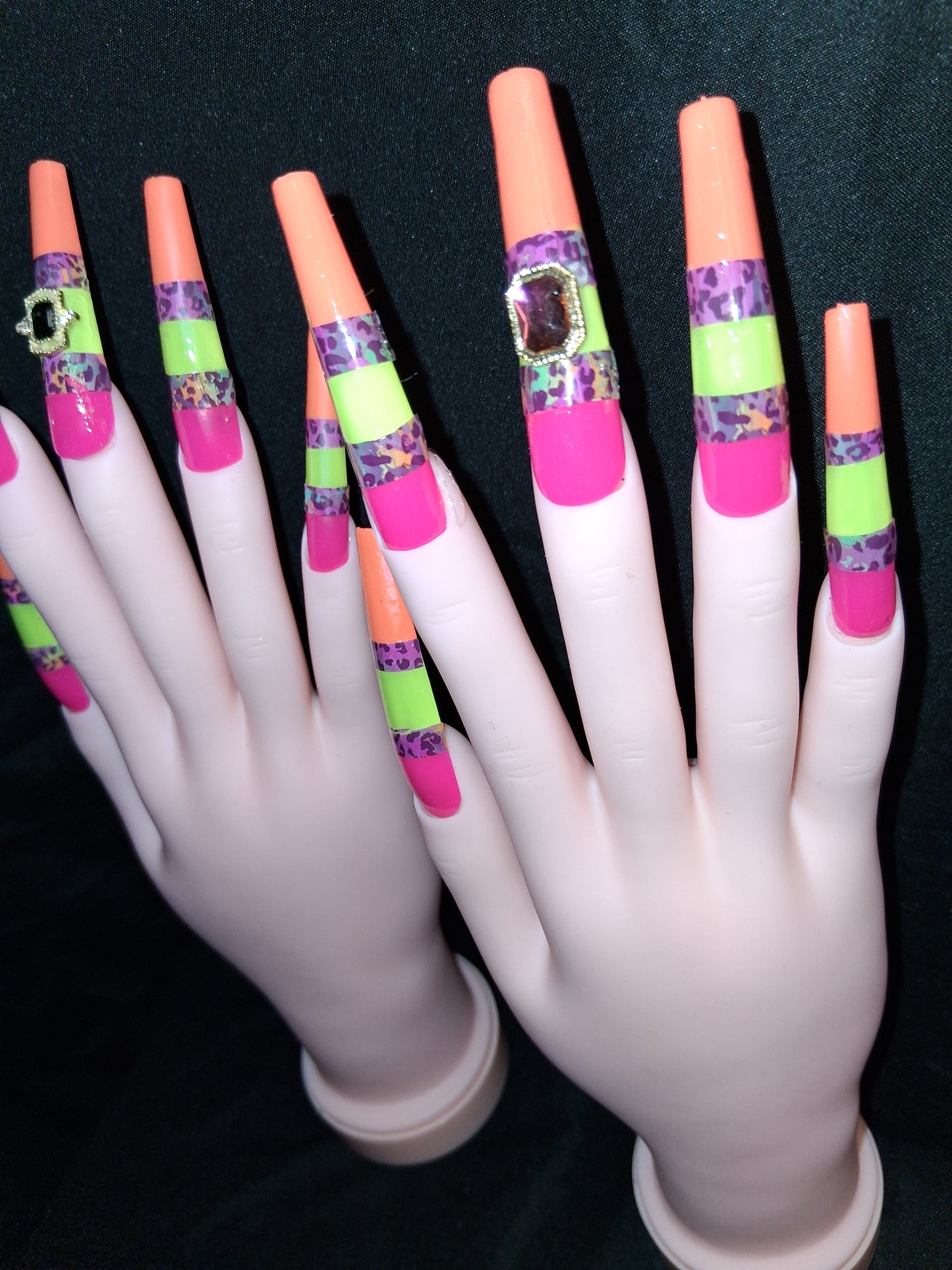 COCOMONEY NAILS CUSTOM 1 OF 1 GLUE ON PRESS ON COMES WITH FREE GIFTS #o74