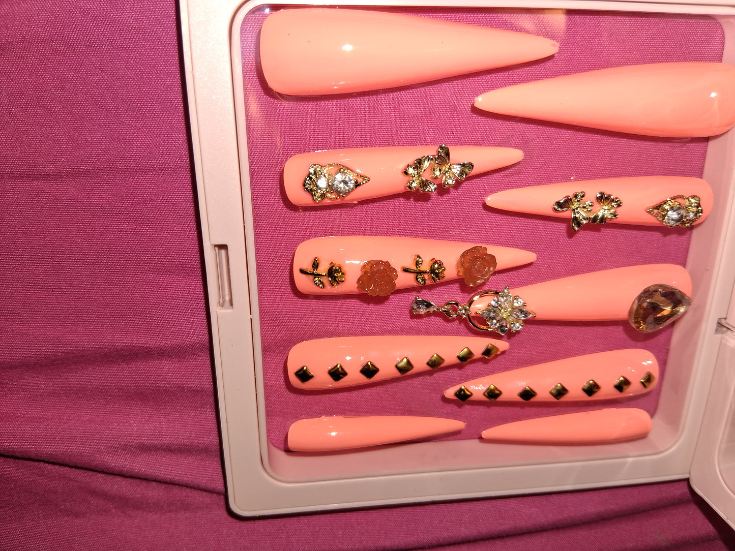 COCOMONEY NAILS CUSTOM 1 OF 1 GLUE ON PRESS ON COMES WITH FREE GIFTS #o14