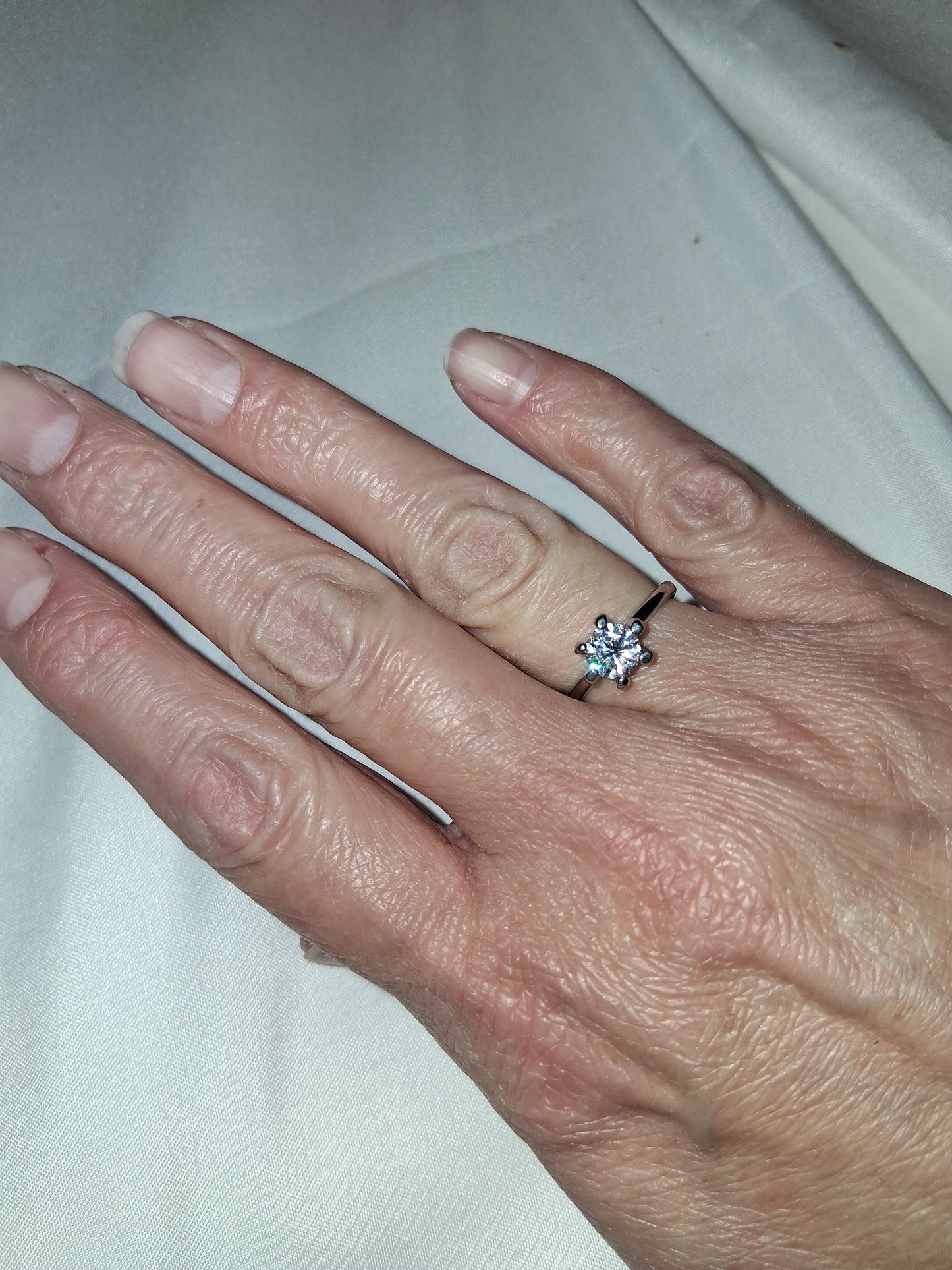 Silver plated ring size 6