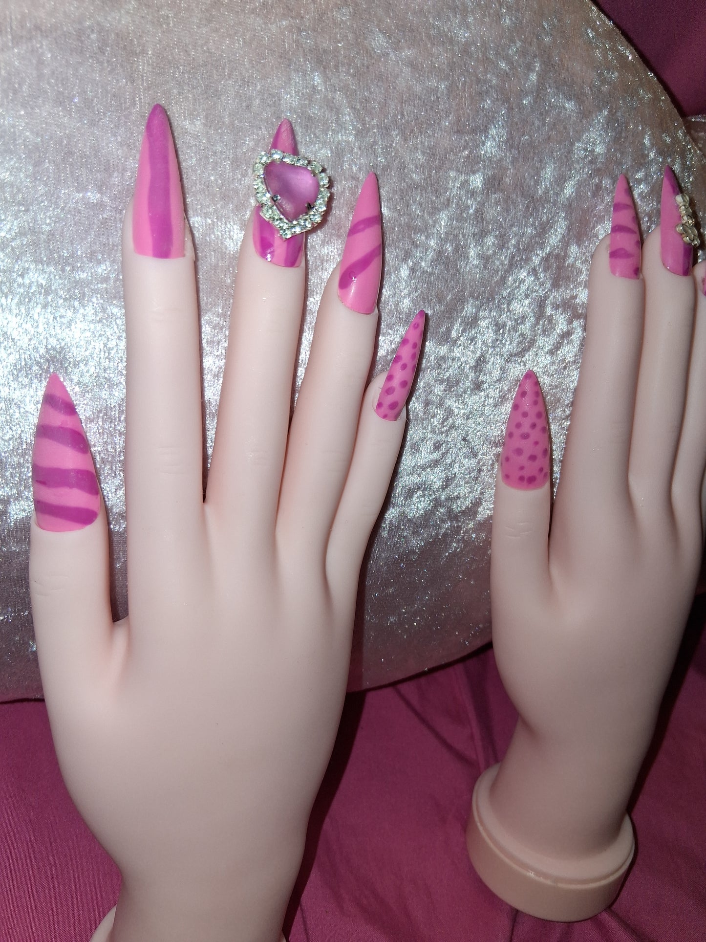 COCOMONEY NAILS CUSTOM 1 OF 1 GLUE ON PRESS ON COMES WITH FREE GIFTS #b94