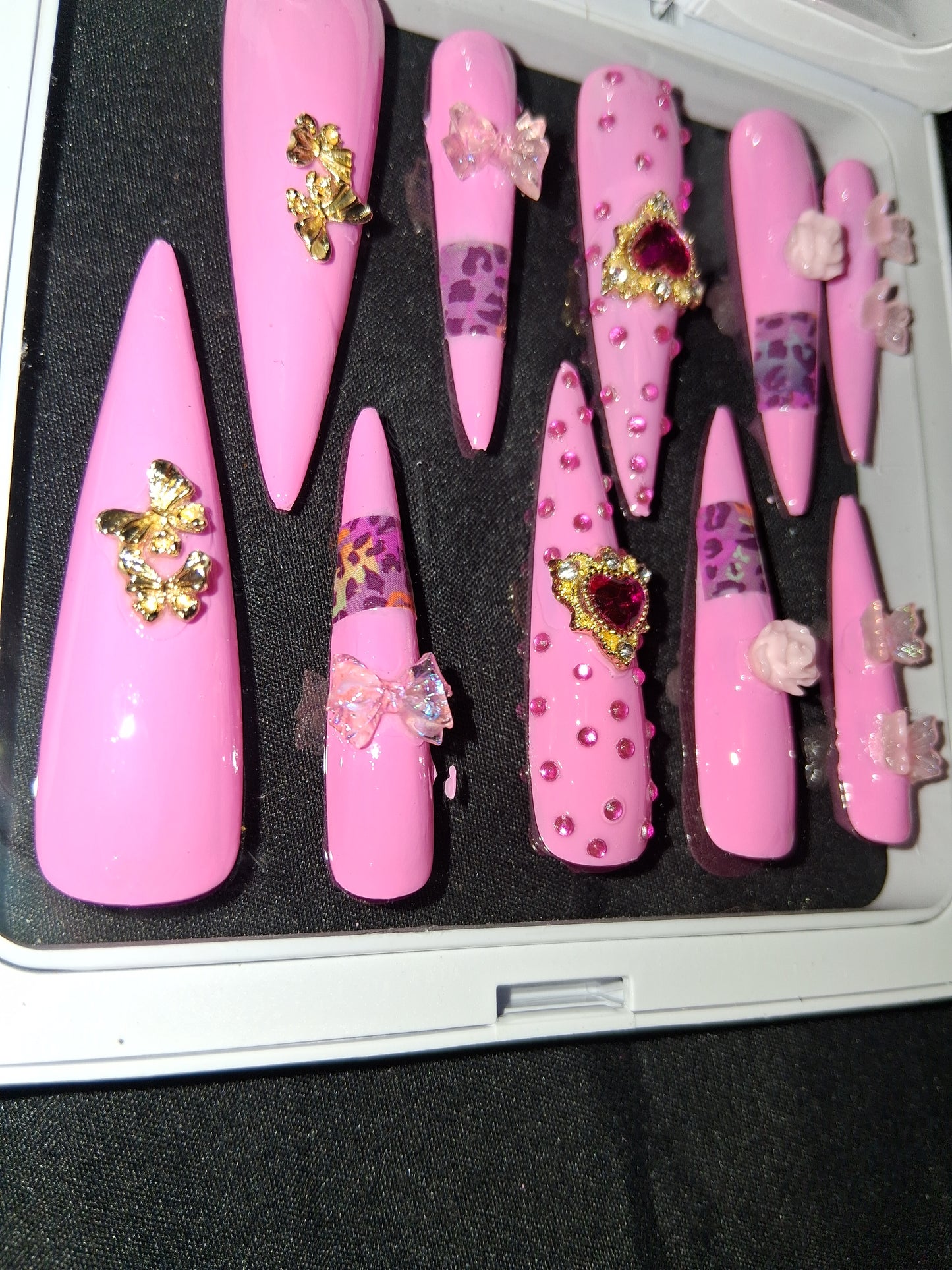 COCOMONEY NAILS CUSTOM 1 OF 1 GLUE ON PRESS ON COMES WITH FREE GIFTS #p65