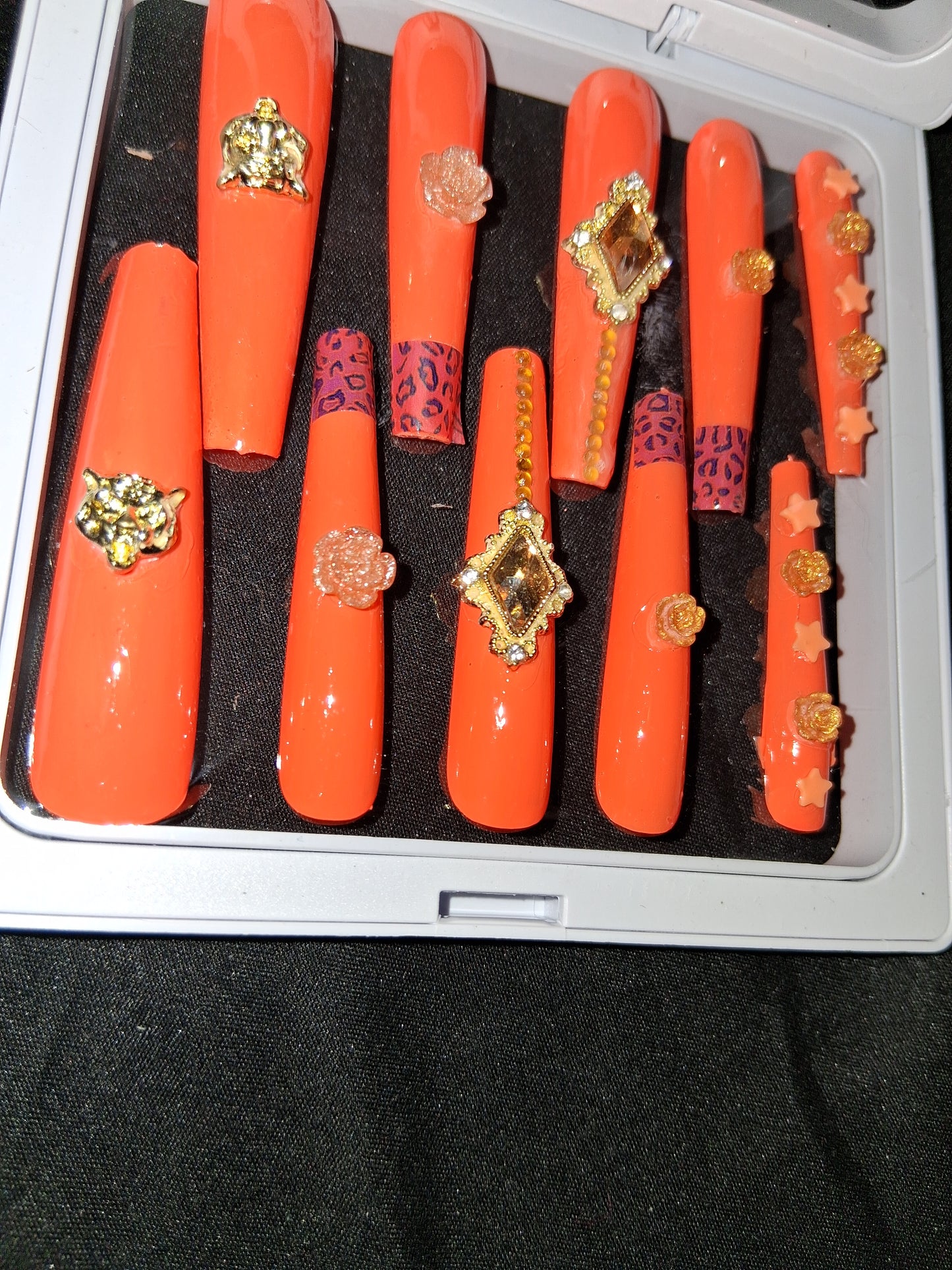 COCOMONEY NAILS CUSTOM 1 OF 1 GLUE ON PRESS ON COMES WITH FREE GIFTS #p61