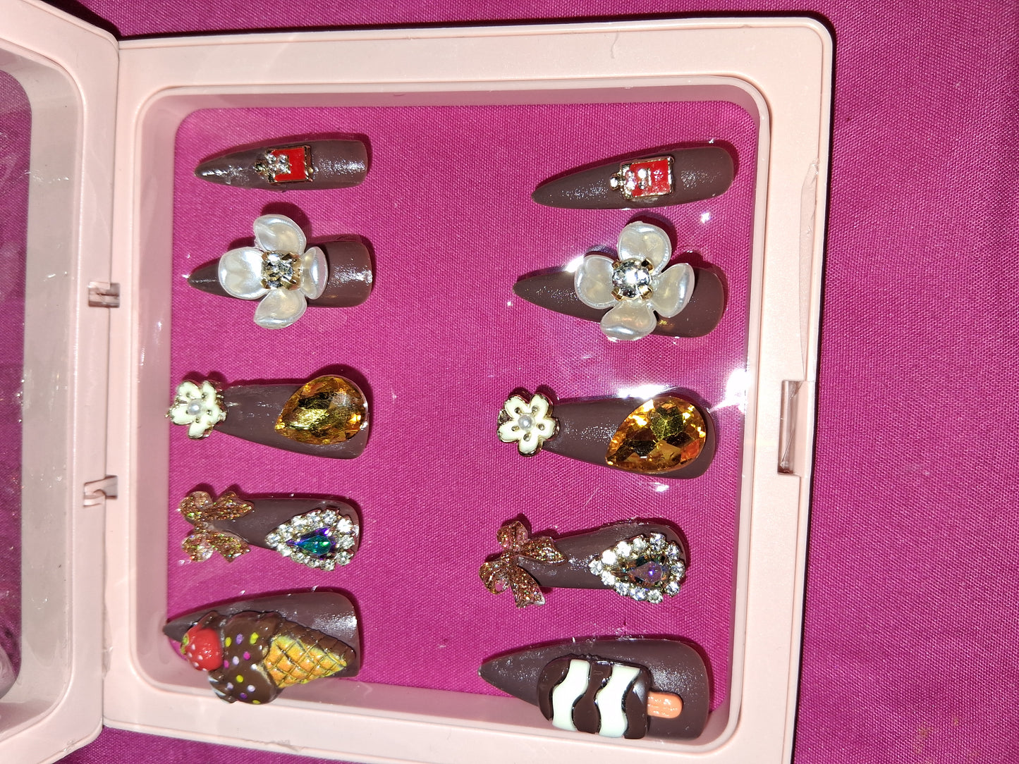 COCOMONEY NAILS CUSTOM 1 OF 1 GLUE ON PRESS ON COMES WITH FREE GIFTS #o1