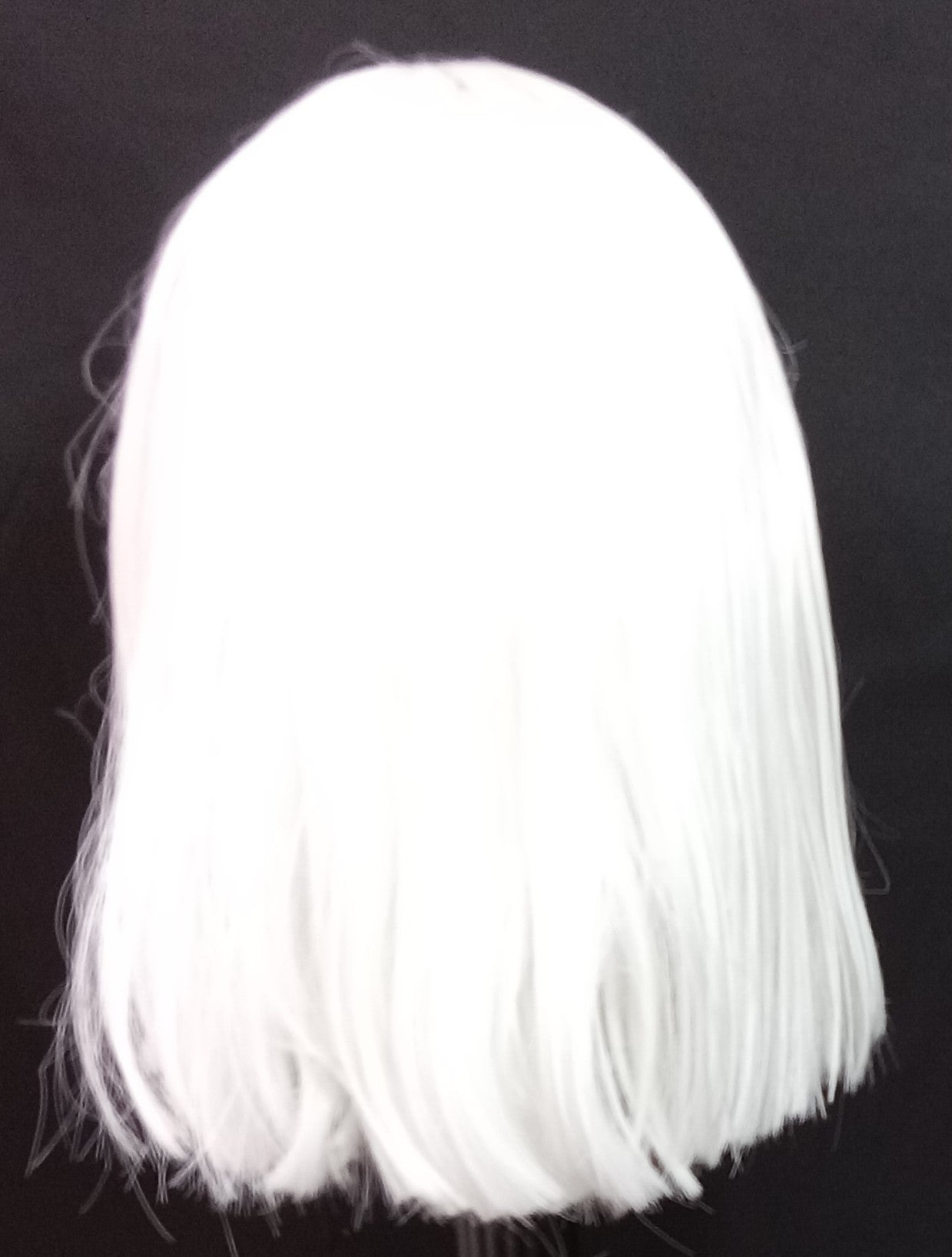 COCOMONEY WIG PLATINUM BLONDE STRAIGHT SHOULDER LENGTH