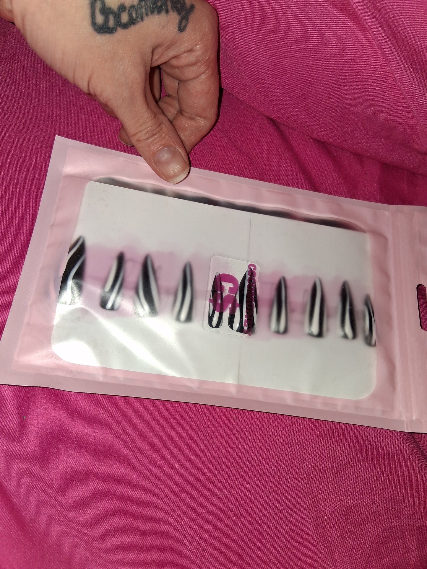 COCOMONEY NAILS CUSTOM 1 OF 1 GLUE ON PRESS ON COMES WITH FREE GIFTS #g15