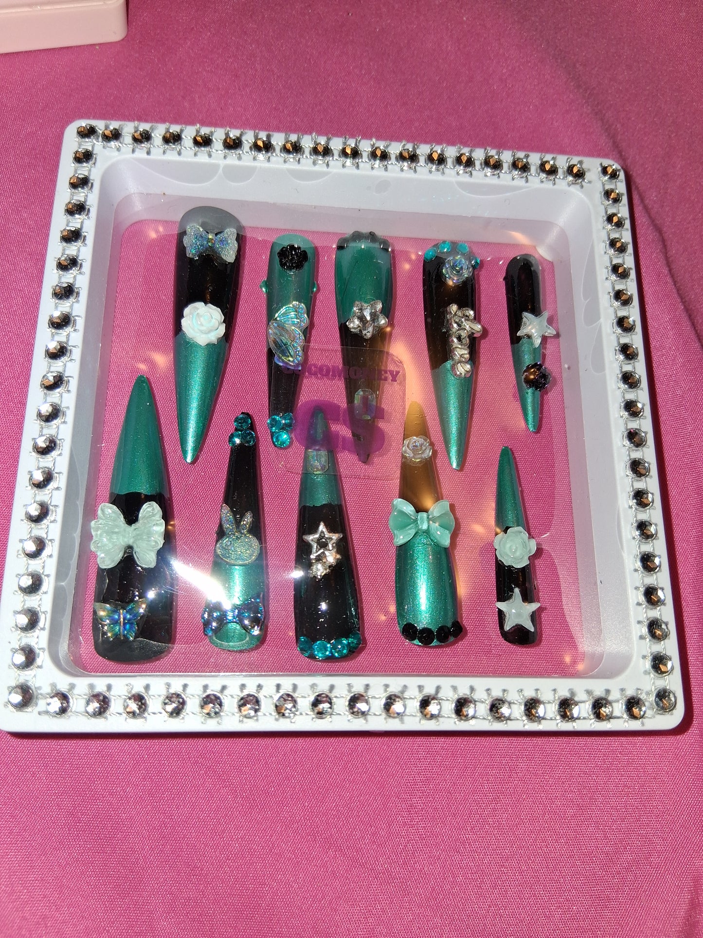 COCOMONEY NAILS CUSTOM 1 OF 1 GLUE ON PRESS ON COMES WITH FREE GIFTS #p20