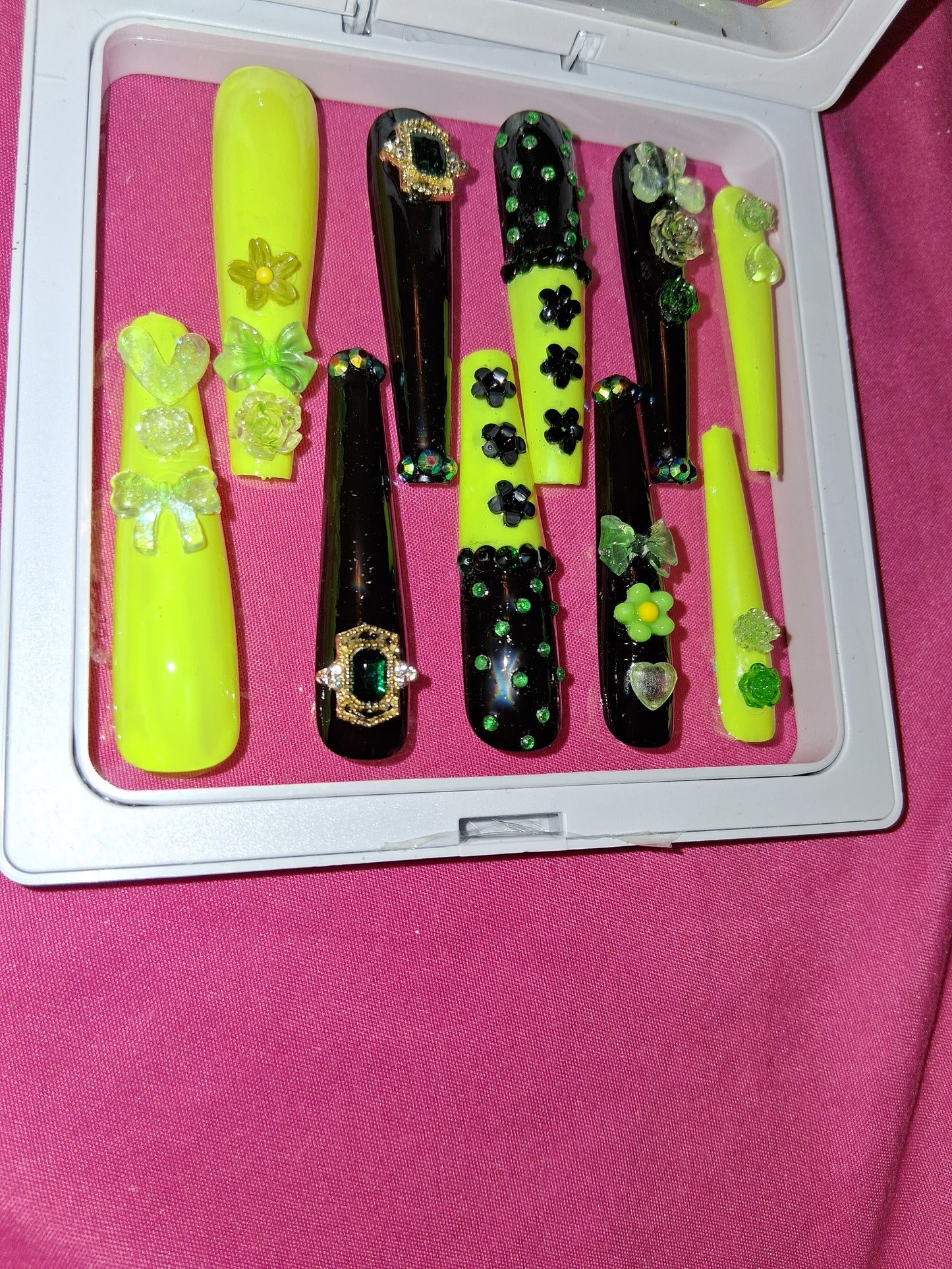 COCOMONEY NAILS CUSTOM 1 OF 1 GLUE ON PRESS ON COMES WITH FREE GIFTS #p33
