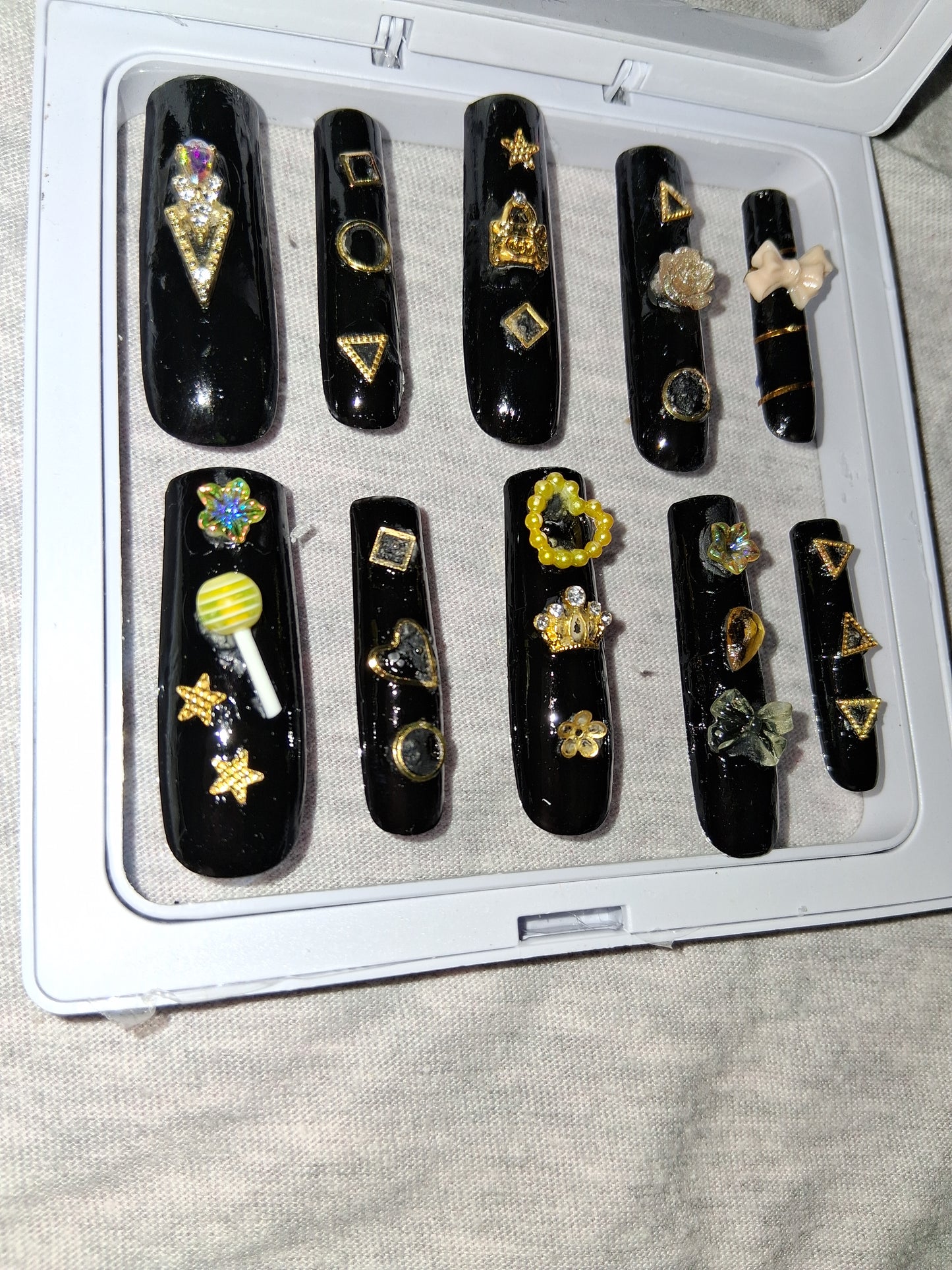 COCOMONEY NAILS CUSTOM 1 OF 1 GLUE ON PRESS ON COMES WITH FREE GIFTS #p26