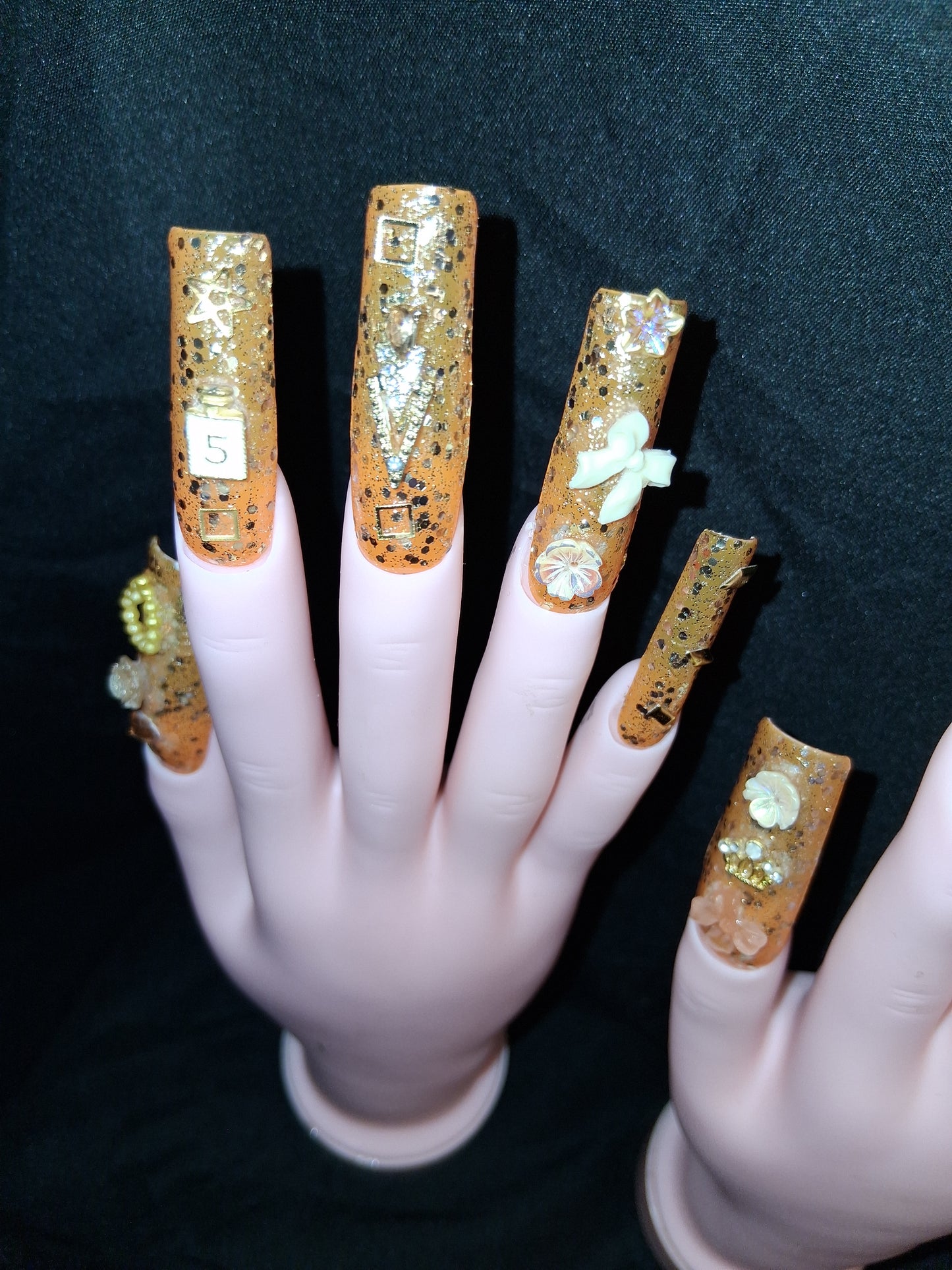 COCOMONEY NAILS CUSTOM 1 OF 1 GLUE ON PRESS ON COMES WITH FREE GIFTS #o84