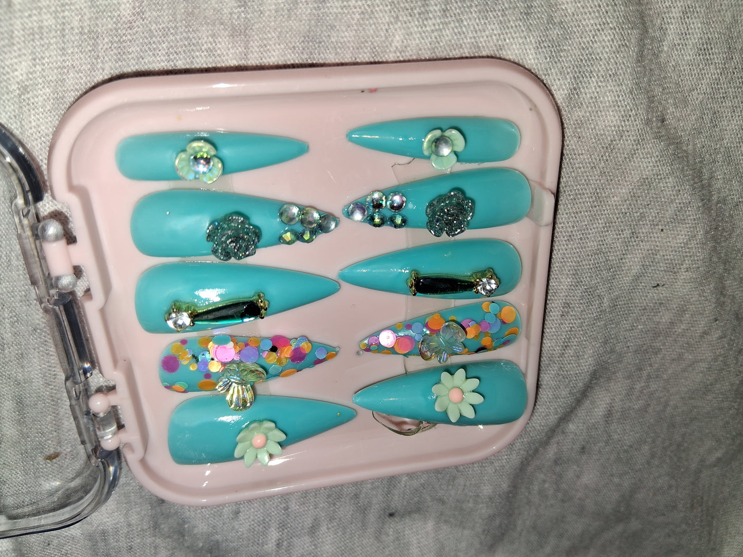 COCOMONEY NAILS CUSTOM 1 OF 1 GLUE ON PRESS ON COMES WITH FREE GIFTS #b53
