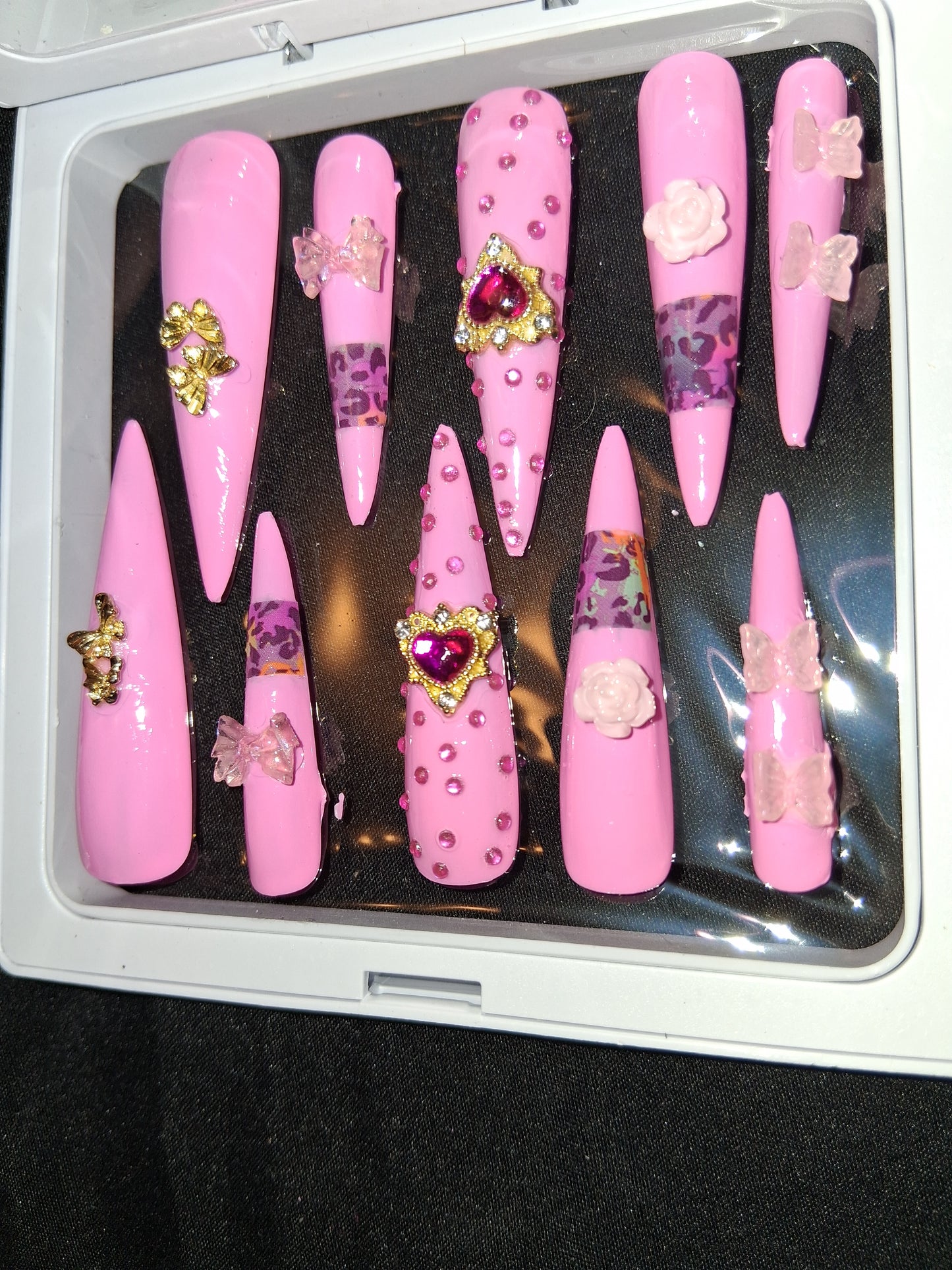 COCOMONEY NAILS CUSTOM 1 OF 1 GLUE ON PRESS ON COMES WITH FREE GIFTS #p65