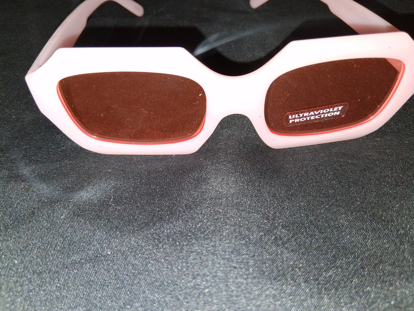 COCOMONEY GLASSES 1 OF A KIND CUSTOM SUN GLASSES PLASTIC πΆ comes with free gifts π