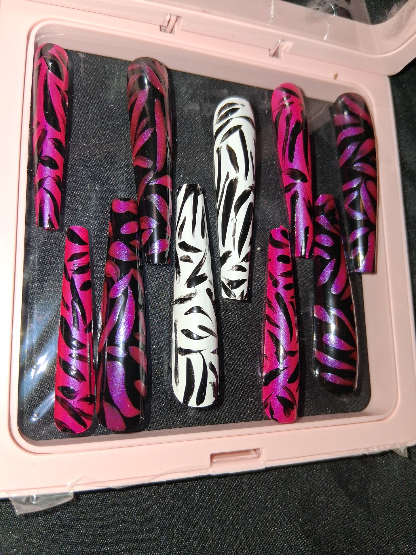 COCOMONEY NAILS CUSTOM 1 OF 1 GLUE ON PRESS ON COMES WITH FREE GIFTS #p53