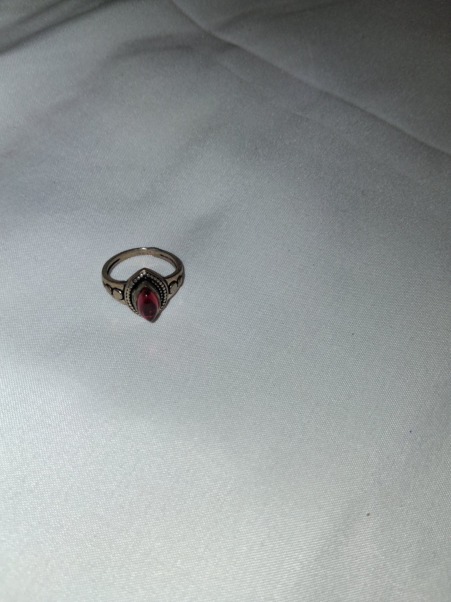 Red silver ring size 8