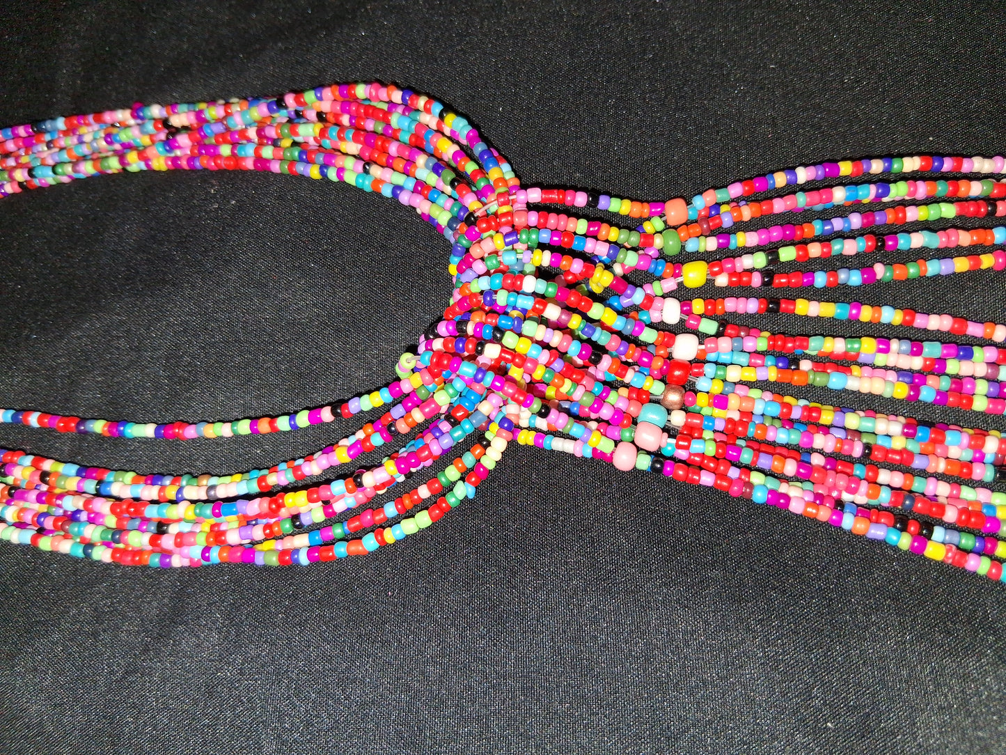 COCOMONEY BEADED NECKLACE 26IN