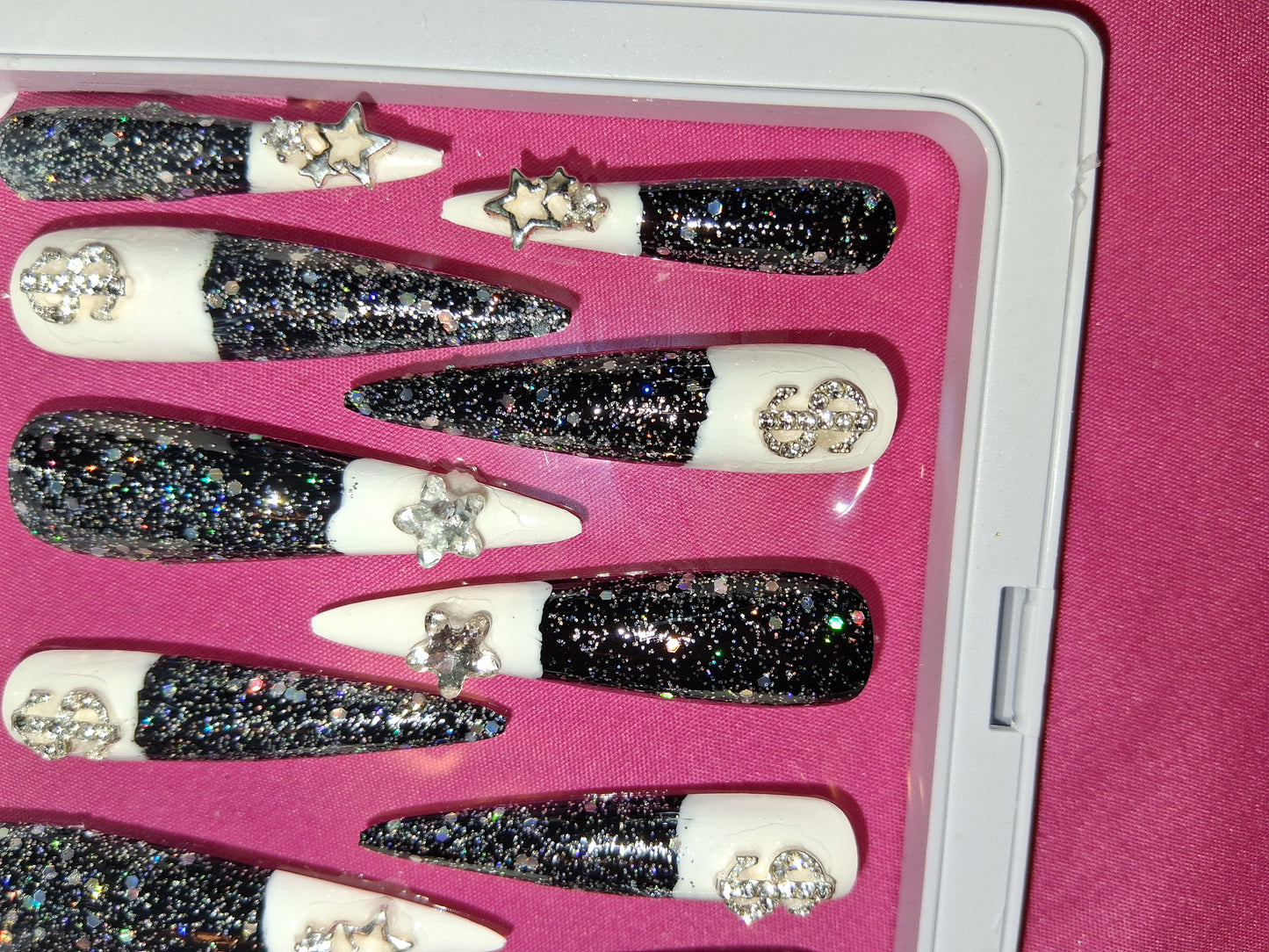 COCOMONEY NAILS CUSTOM 1 OF 1 GLUE ON PRESS ON COMES WITH FREE GIFTS #p40