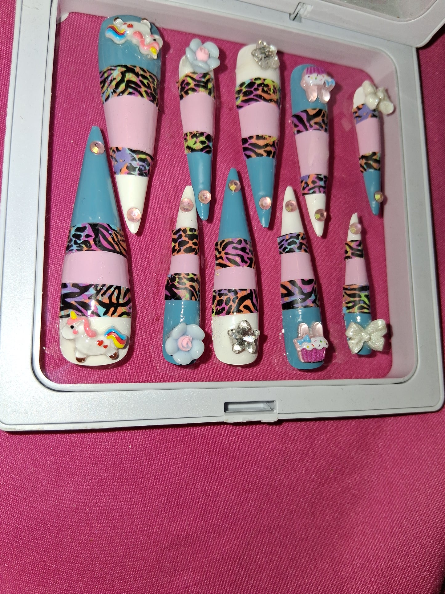 COCOMONEY NAILS CUSTOM 1 OF 1 GLUE ON PRESS ON COMES WITH FREE GIFTS #p42