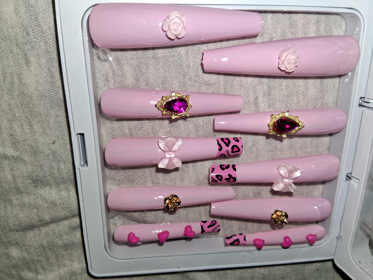 COCOMONEY NAILS CUSTOM 1 OF 1 GLUE ON PRESS ON COMES WITH FREE GIFTS #p62